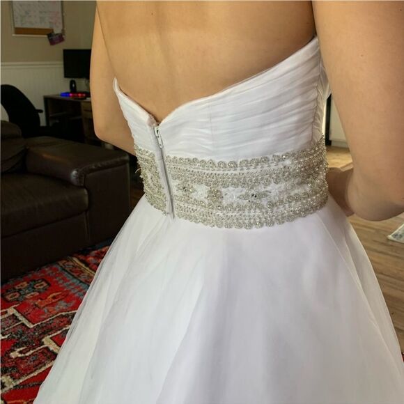 $2,000 Oleg Cassini Strapless Wedding Dress with Beading A-line - Picture 6 of 7